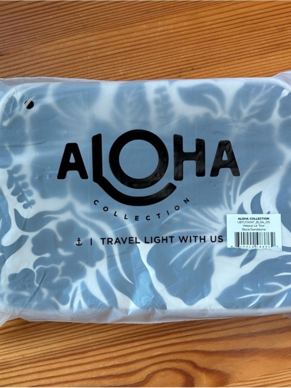 ALOHA Collection Black and White Floral Crossbody Bag - Picture 2 of 4